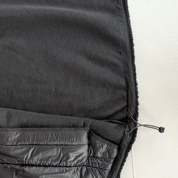 Under Armour Loose Mission Sherpa Fleece Full Zip Vert LARGE Black Zip Pockets - Picture 10 of 16